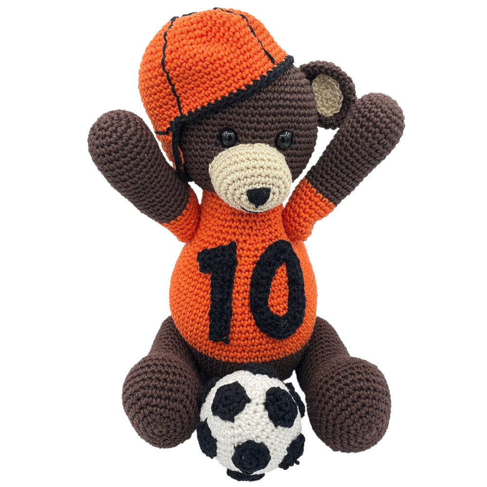 Amigurumi Pattern Soccer Bear cheering